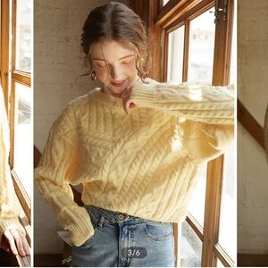 BNWT Commense Limoncello Oversized Sweater